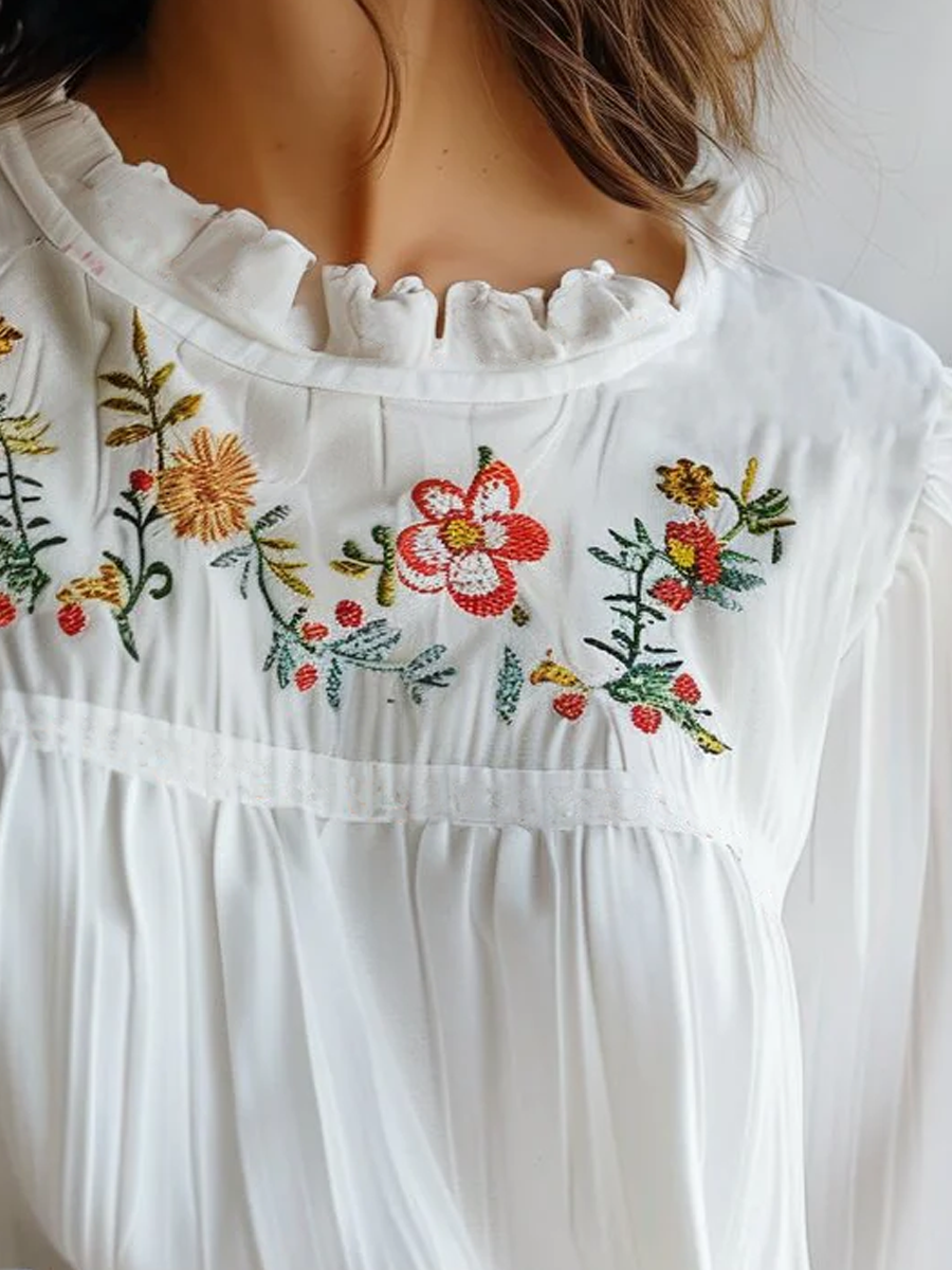 (clearance)Lace Collar White Embroidered Blouse
